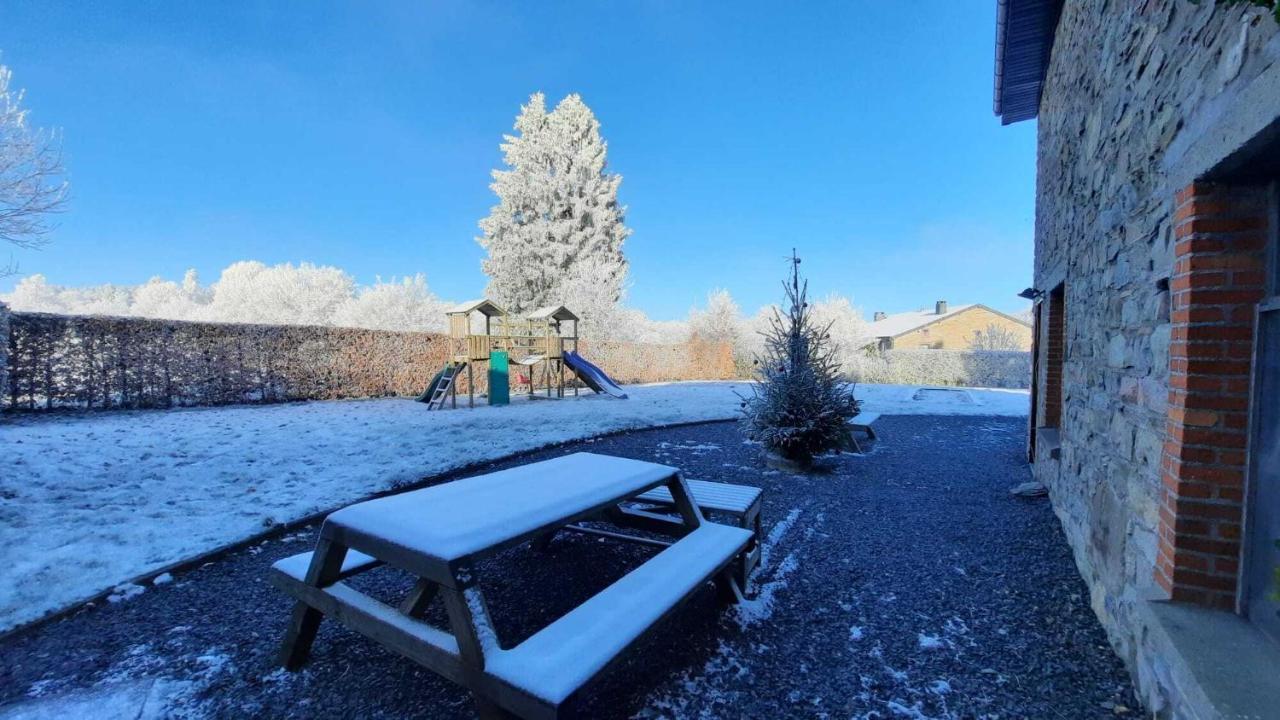 Les 12 Bois Du Cerf Villa Tailles Luaran gambar